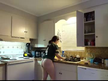 Cam for bustyciara