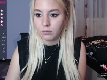 Cam for littleblondys