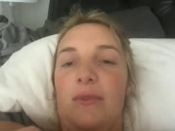 Cam for sweetpeachyqueen