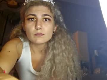 Cam for mommydarknesskairi3427