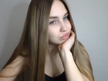 Cam for little_pretty_girl