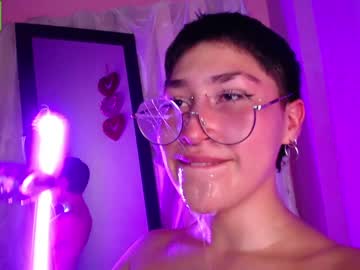 Cam for little_cherryy_