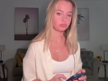 Cam for snow_doll69