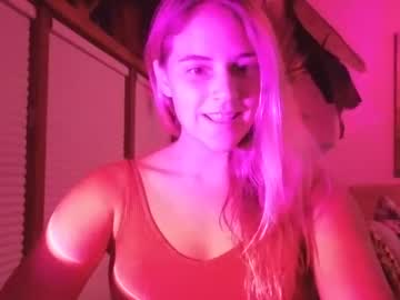 Cam for snowbunnyass