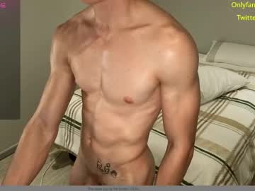 Cam for ryan_gainzz