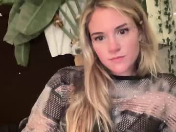 Cam for bananascoconutz