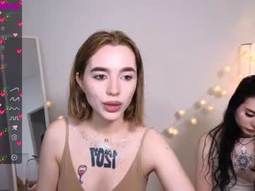 Cam for ashley_nouar