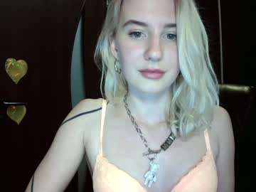 Cam for nicole_creamdream