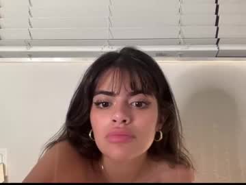 Cam for pouty_selena