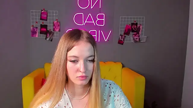 Stripchat sex cam EvaHarriston